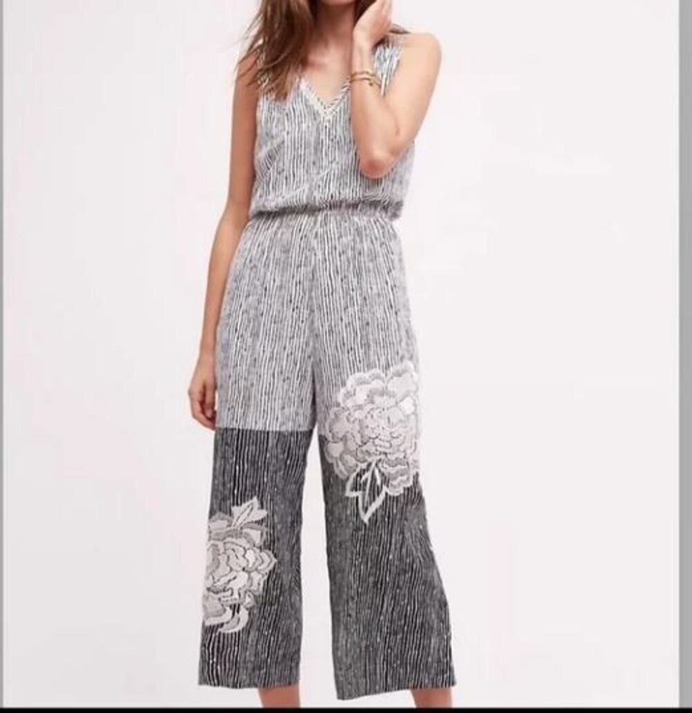 Ranna Gill Women's Black/White Sleeveless Embroidered Lotus Jumpsuit Medium